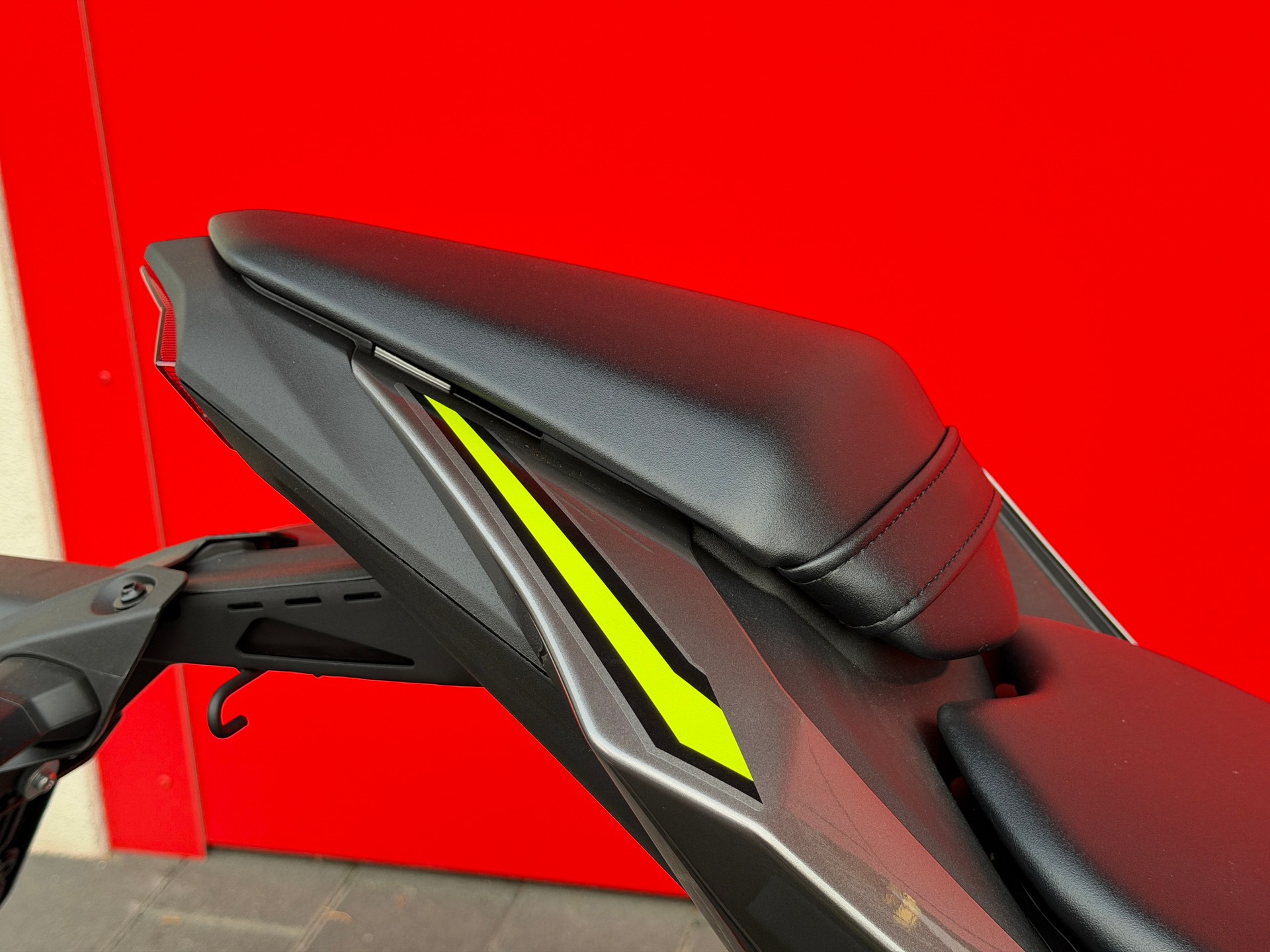KAWASAKI Ninja 125-image-8