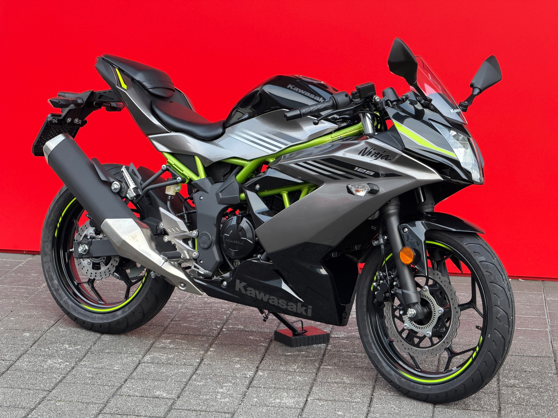 KAWASAKI Ninja 125-image-11