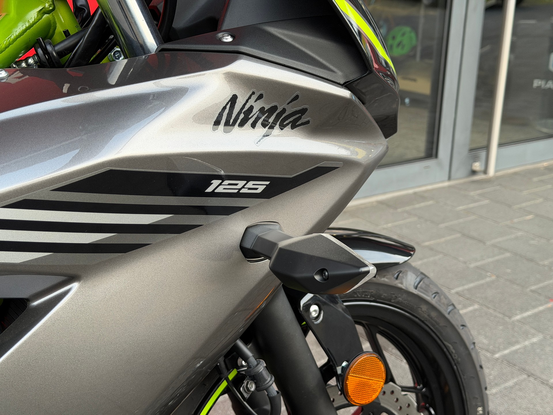 KAWASAKI Ninja 125-image-6
