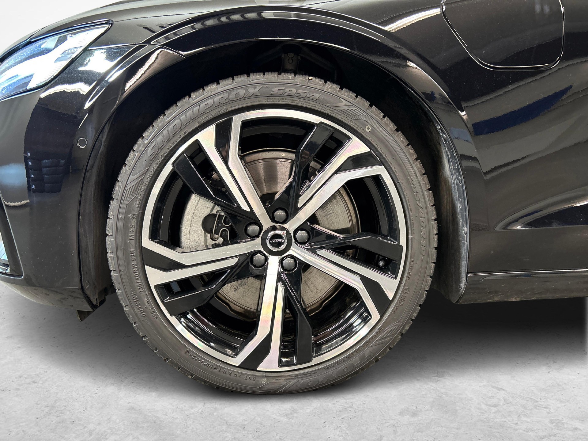 VOLVO V60 2.0 T6 TE Plus Dark eAWD-image-11