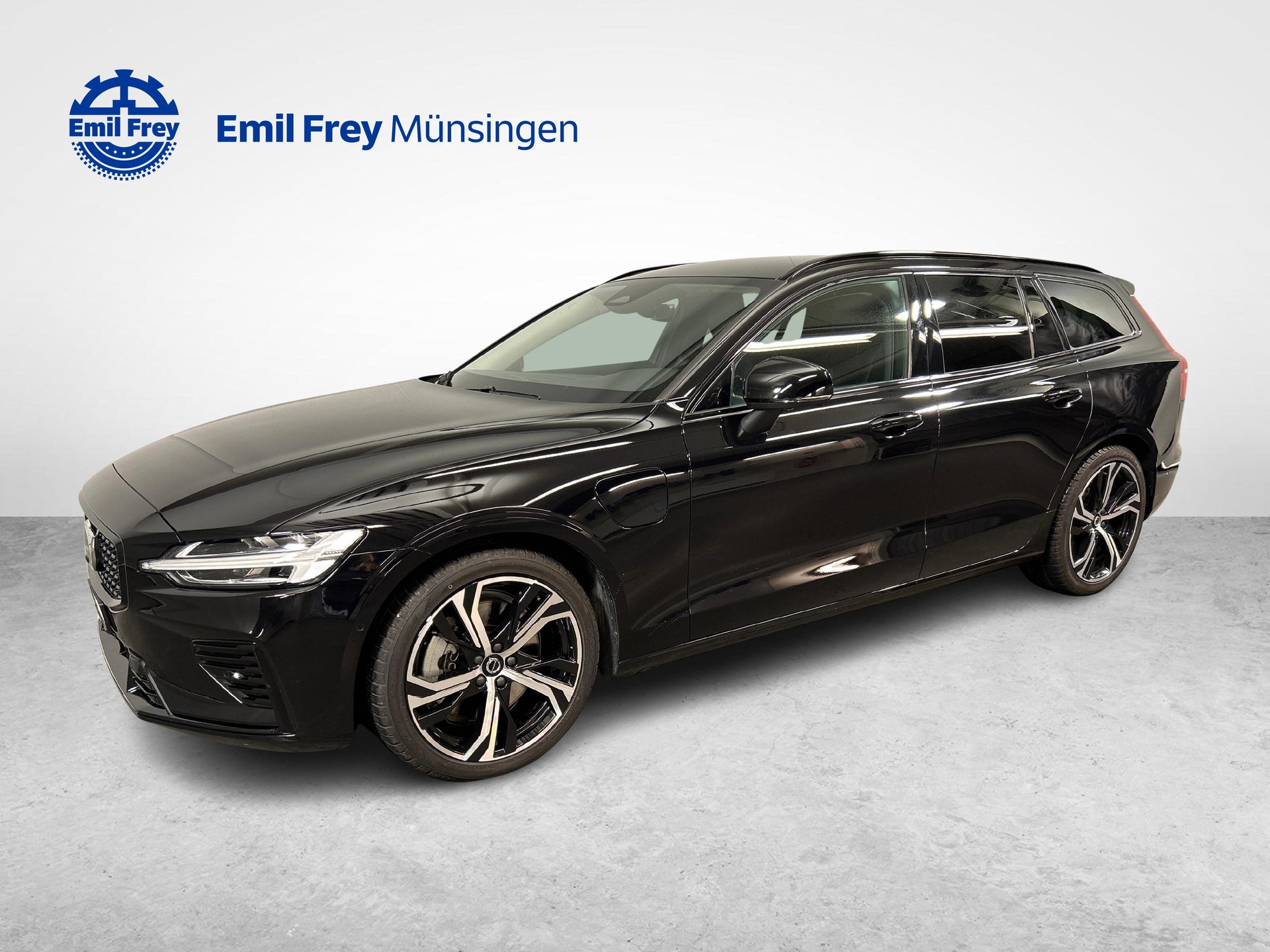 VOLVO V60 2.0 T6 TE Plus Dark eAWD-image-2