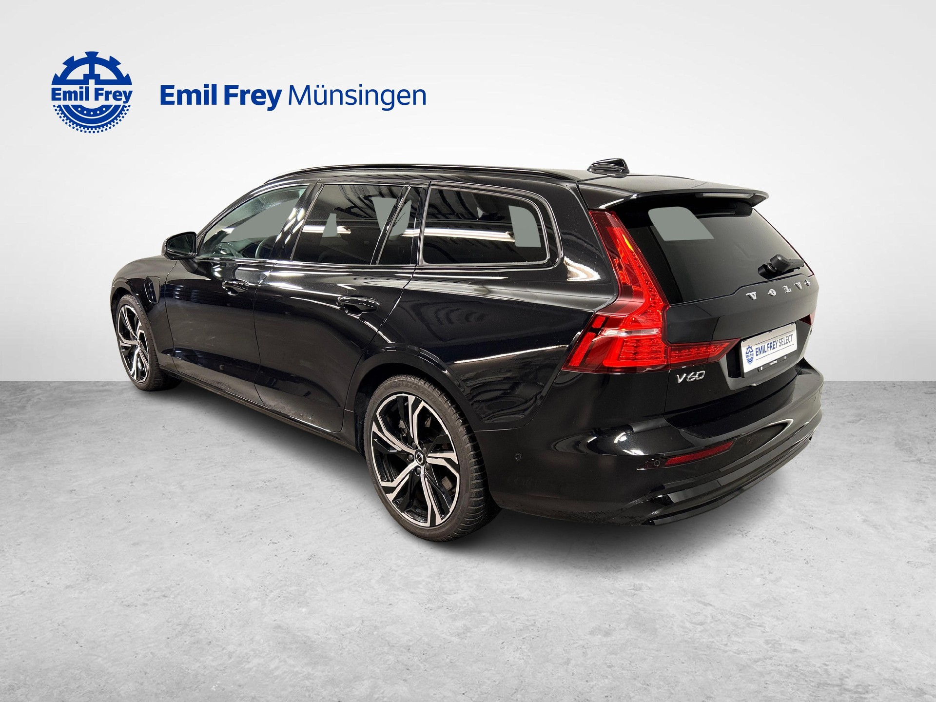 VOLVO V60 2.0 T6 TE Plus Dark eAWD-image-10
