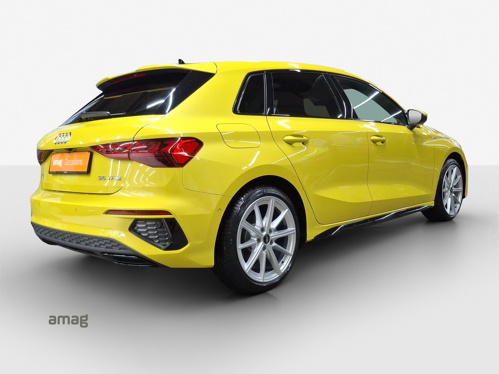 AUDI A3 Sportback 35 TFSI S line S-tronic-image-4