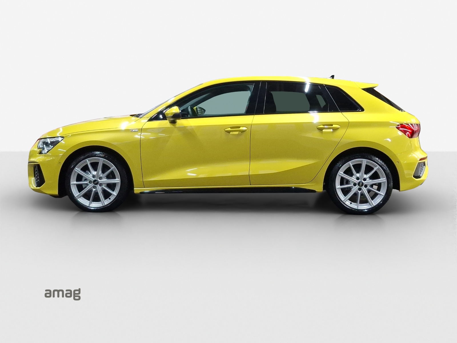 AUDI A3 Sportback 35 TFSI S line S-tronic-image-1