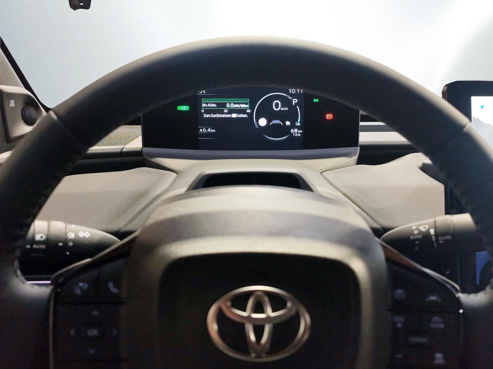 TOYOTA bZ4X Premium AWD-image-11