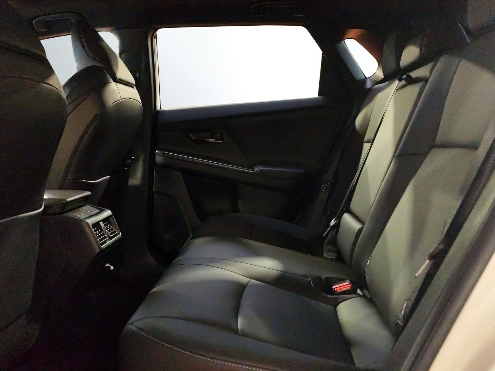 TOYOTA bZ4X Premium AWD-image-15