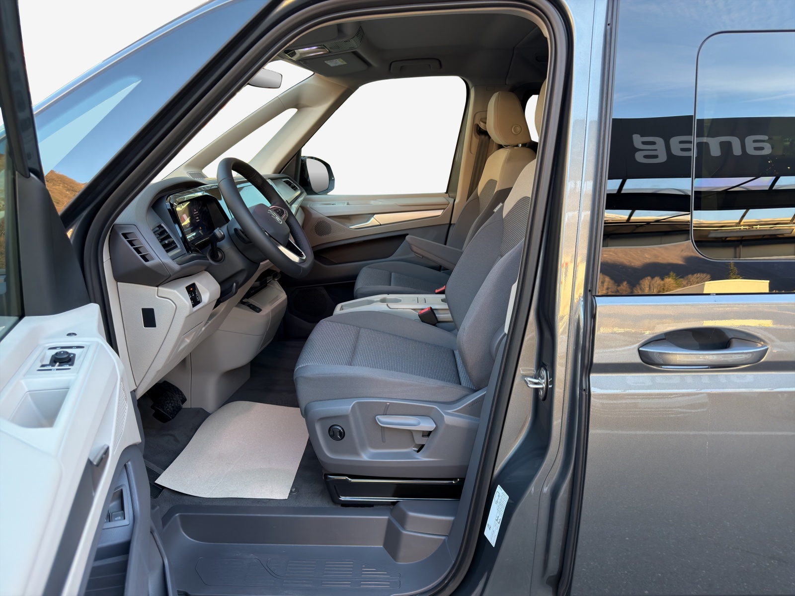 VW Multivan 1.5 eHybrid 4Motion DSG-image-7