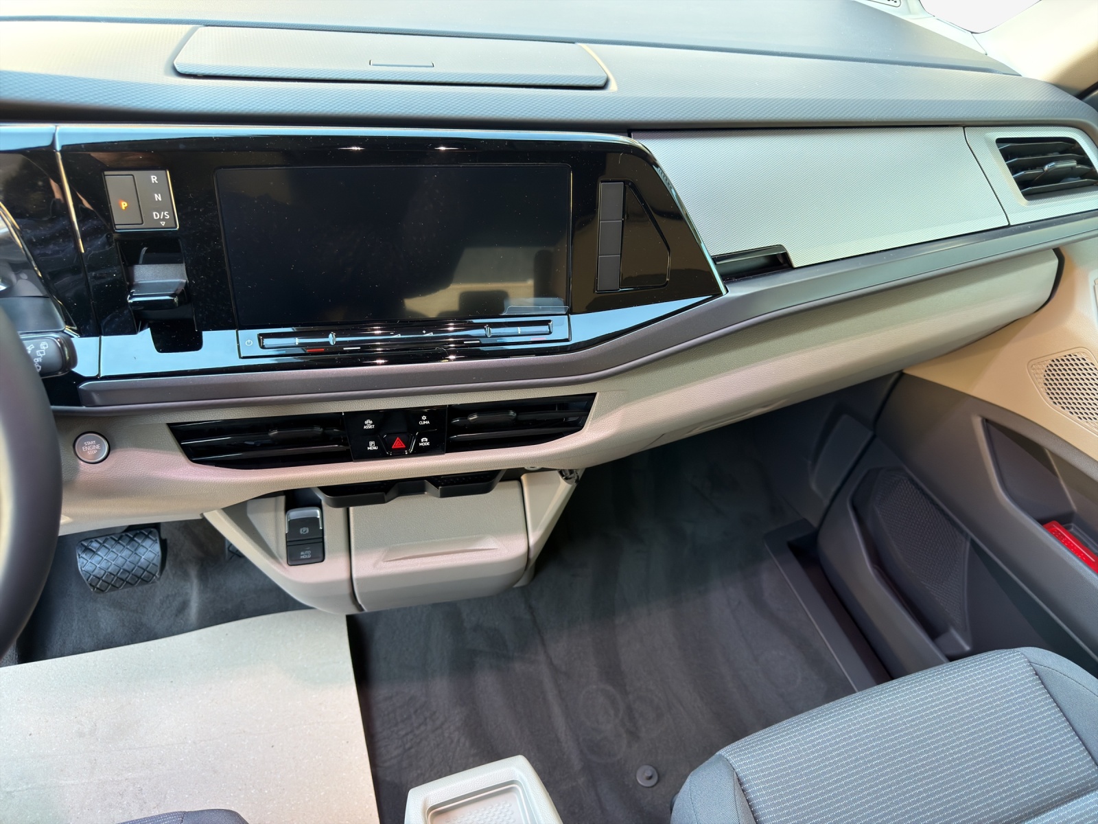 VW Multivan 1.5 eHybrid 4Motion DSG-image-10