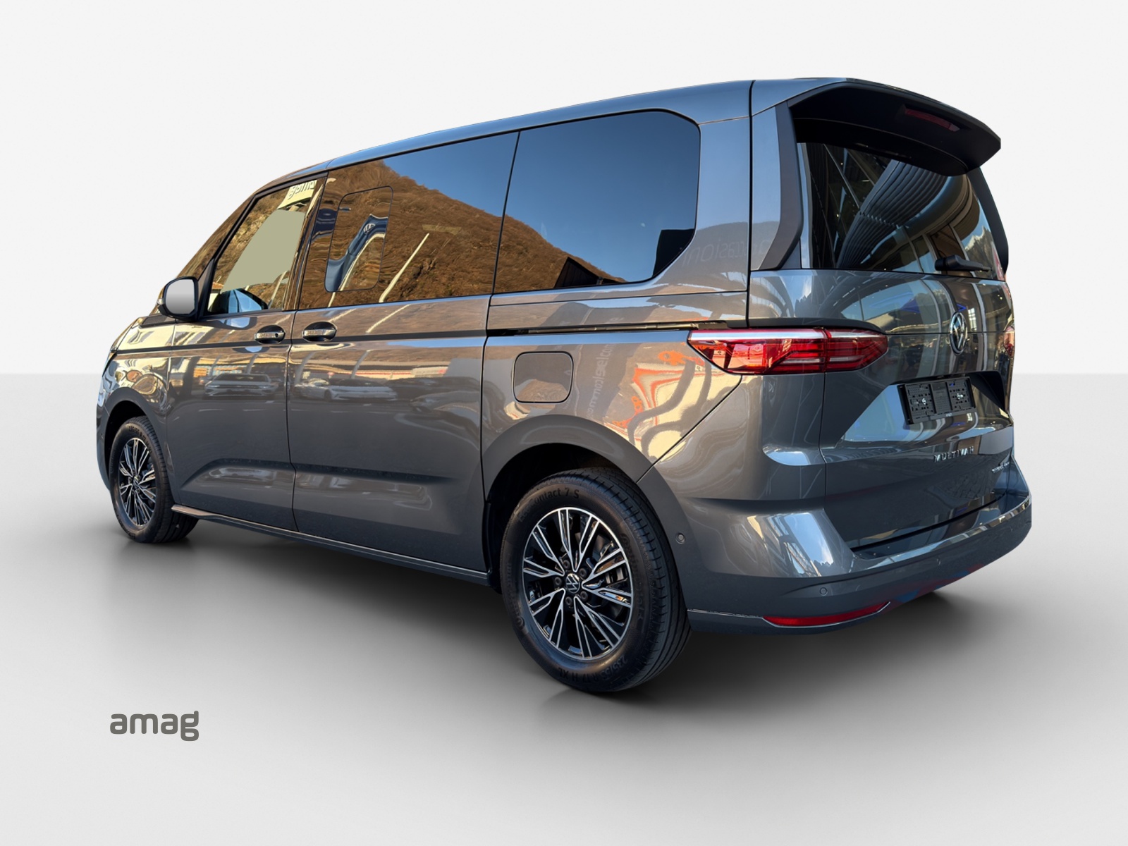 VW Multivan 1.5 eHybrid 4Motion DSG-image-2
