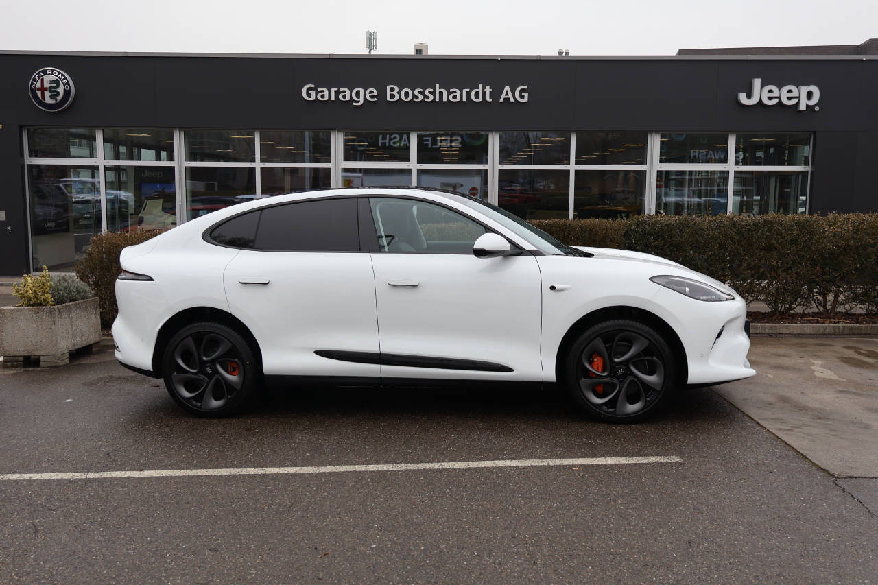 MG IM6 100 kWh Performance 21 4WD-image-0