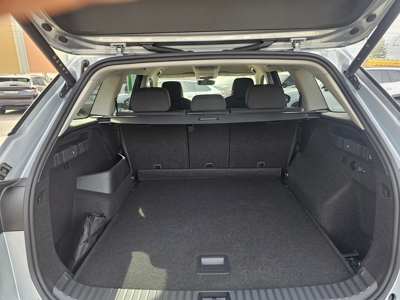 SKODA Kodiaq 2.0 TSI Dynamic 4x4-image-5