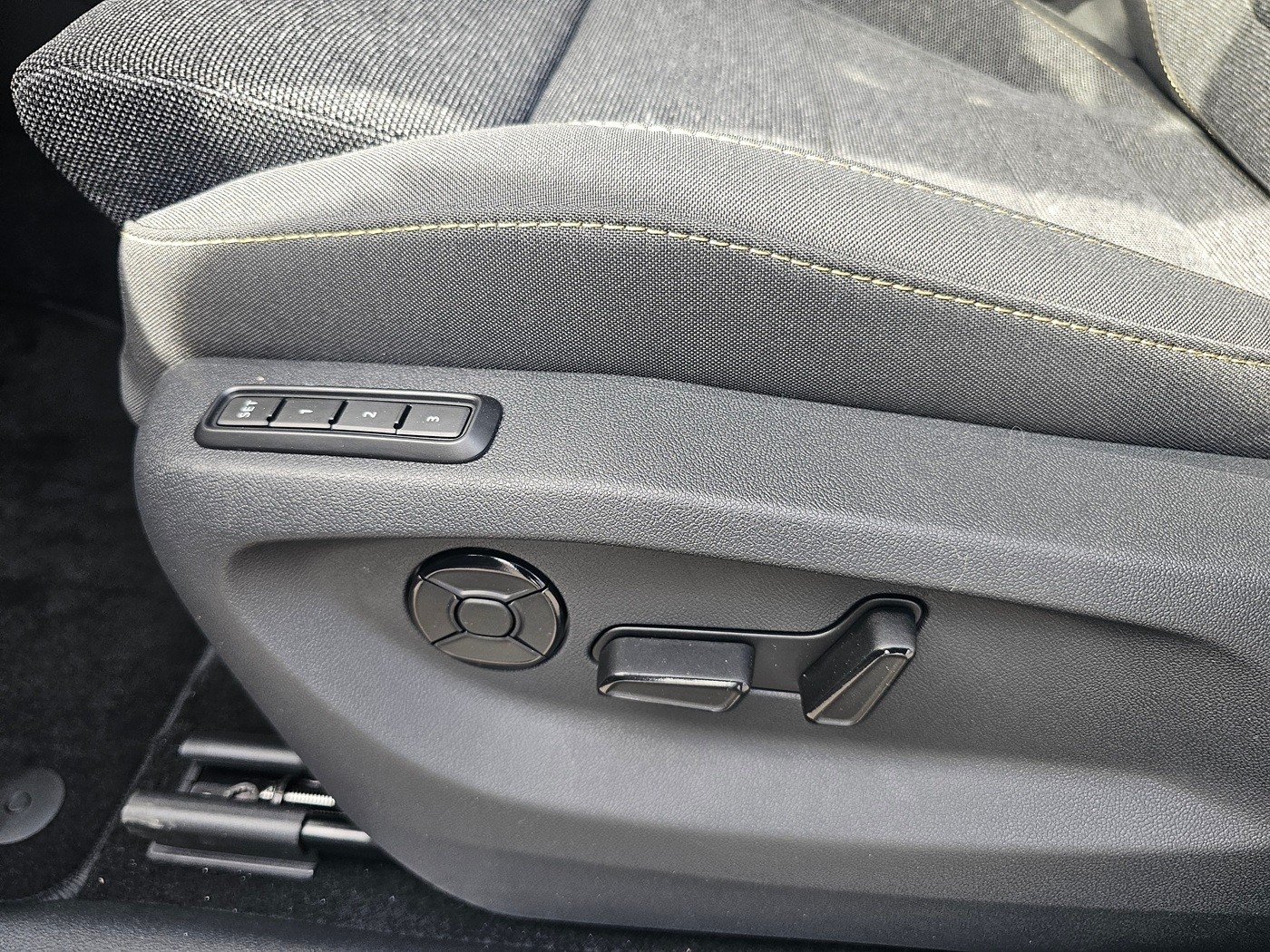 SKODA Kodiaq 2.0 TSI Dynamic 4x4-image-20