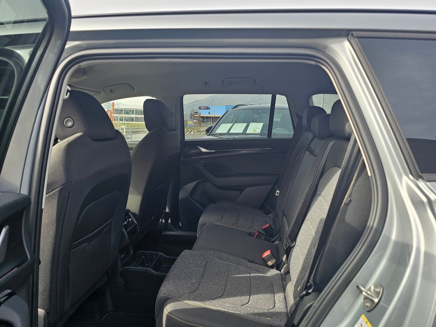 SKODA Kodiaq 2.0 TSI Dynamic 4x4-image-8