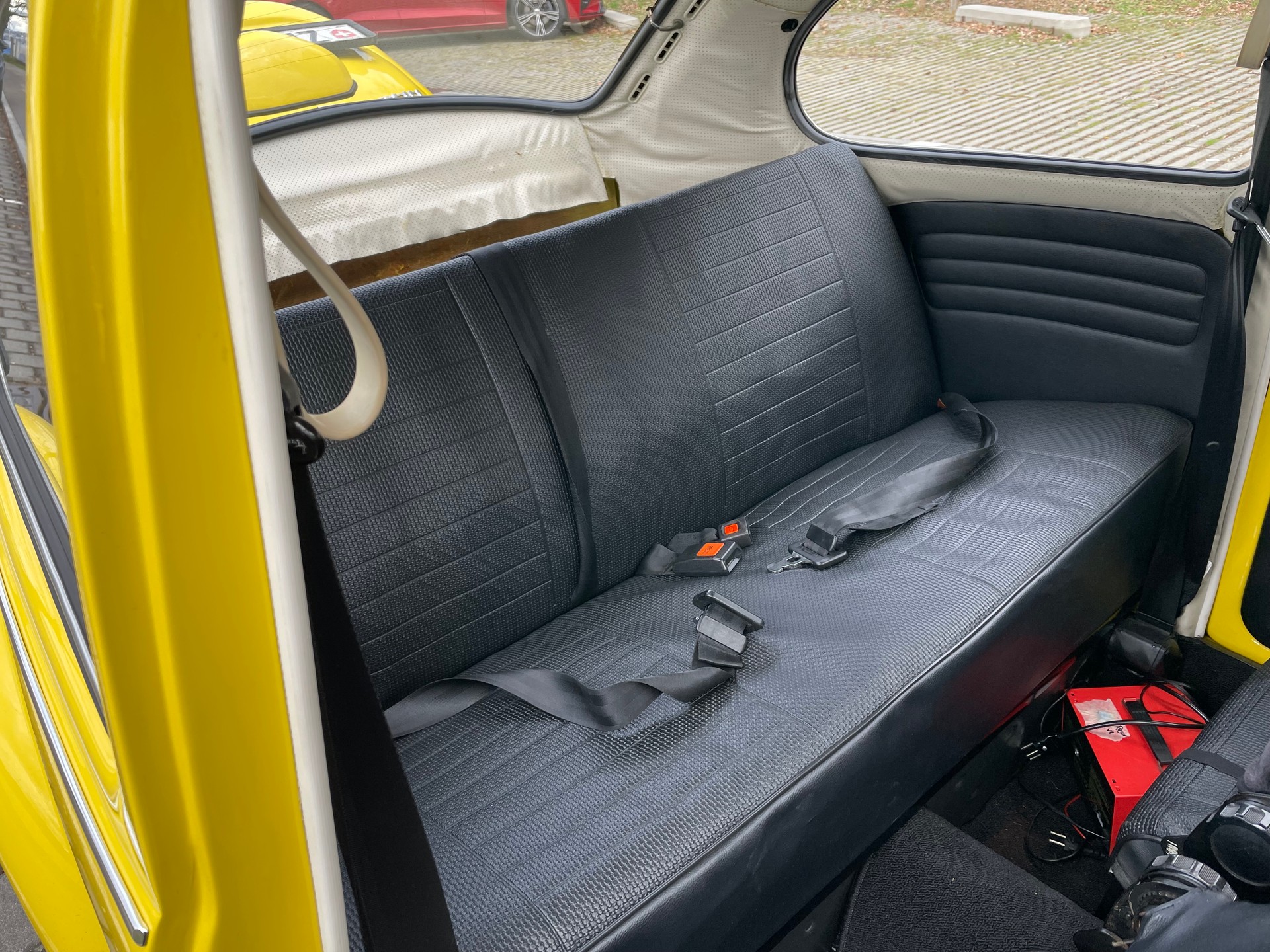 VW Käfer-showroom-element-2