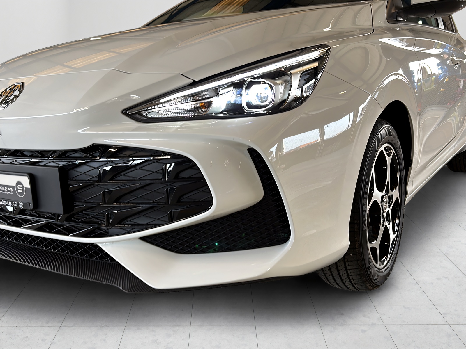 MG 3 1.5 Hybrid Luxury-showroom-element-2