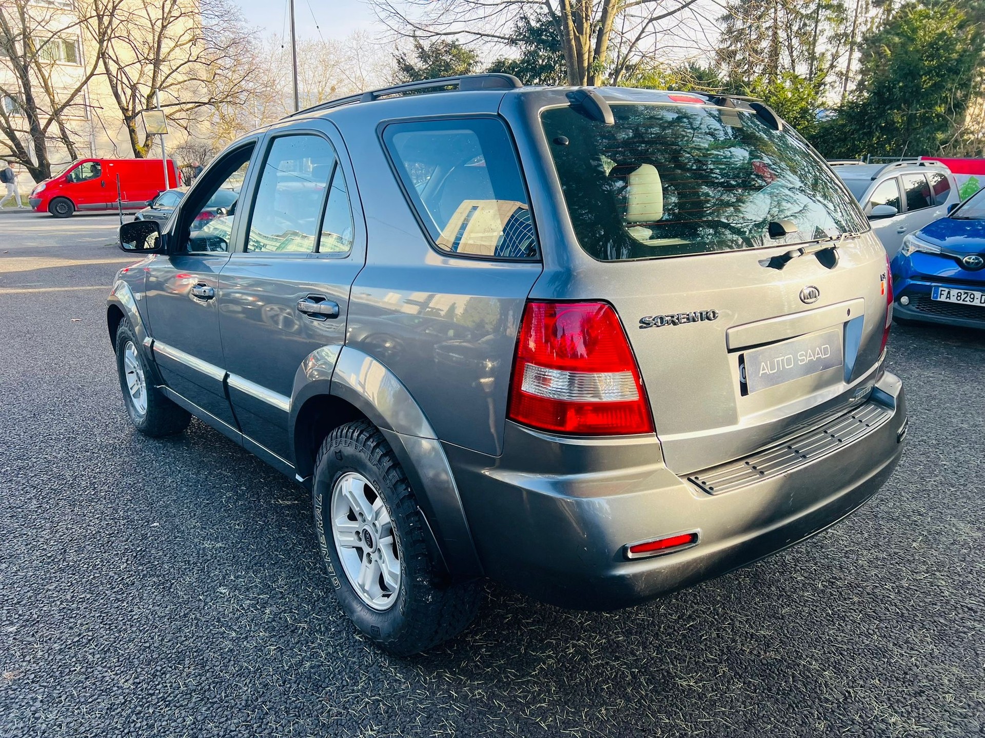 KIA Sorento 2.5 CRDI Carat-image-3
