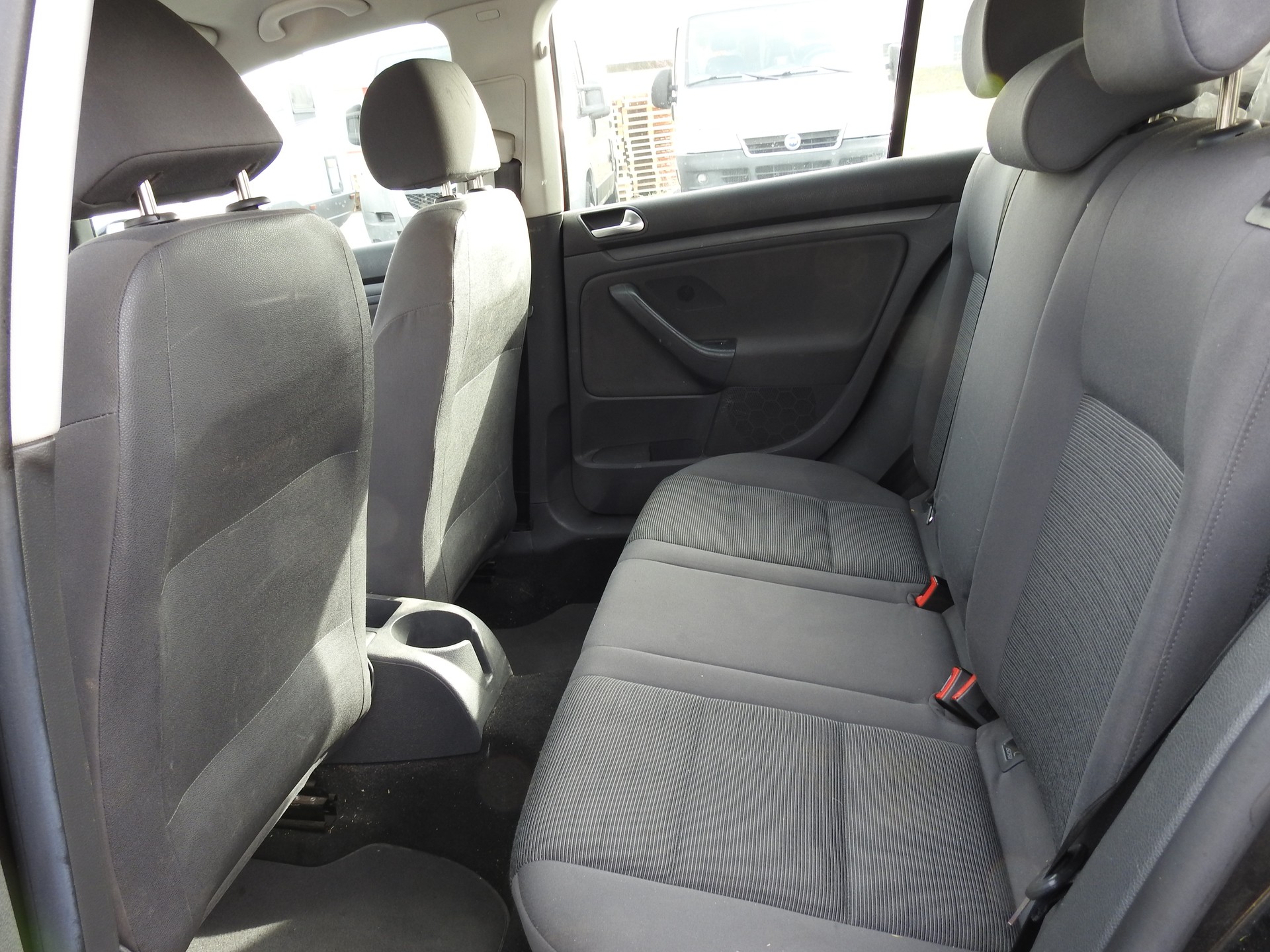 VW Golf 1.6 FSI Comfortline-image-12