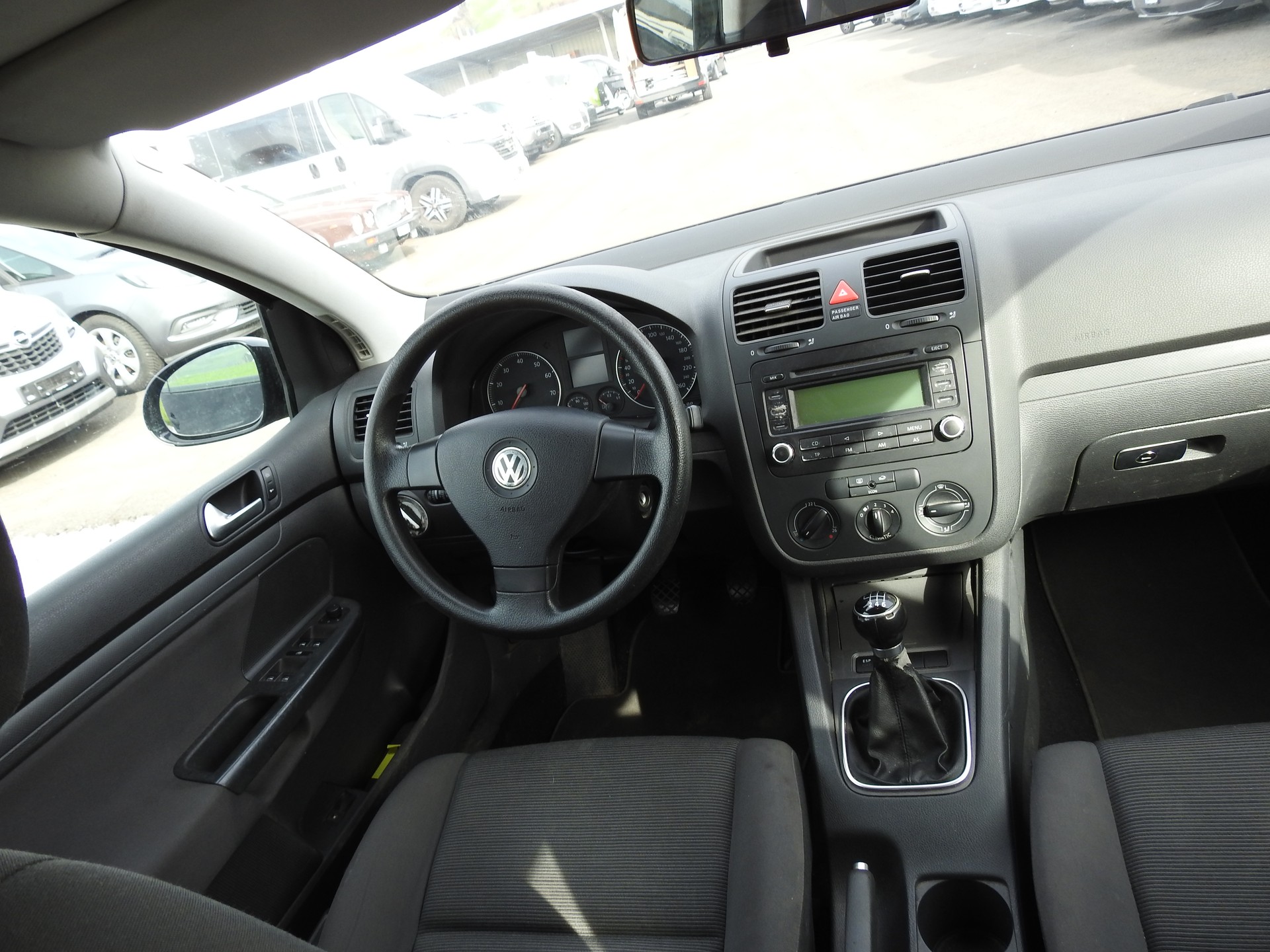 VW Golf 1.6 FSI Comfortline-image-17