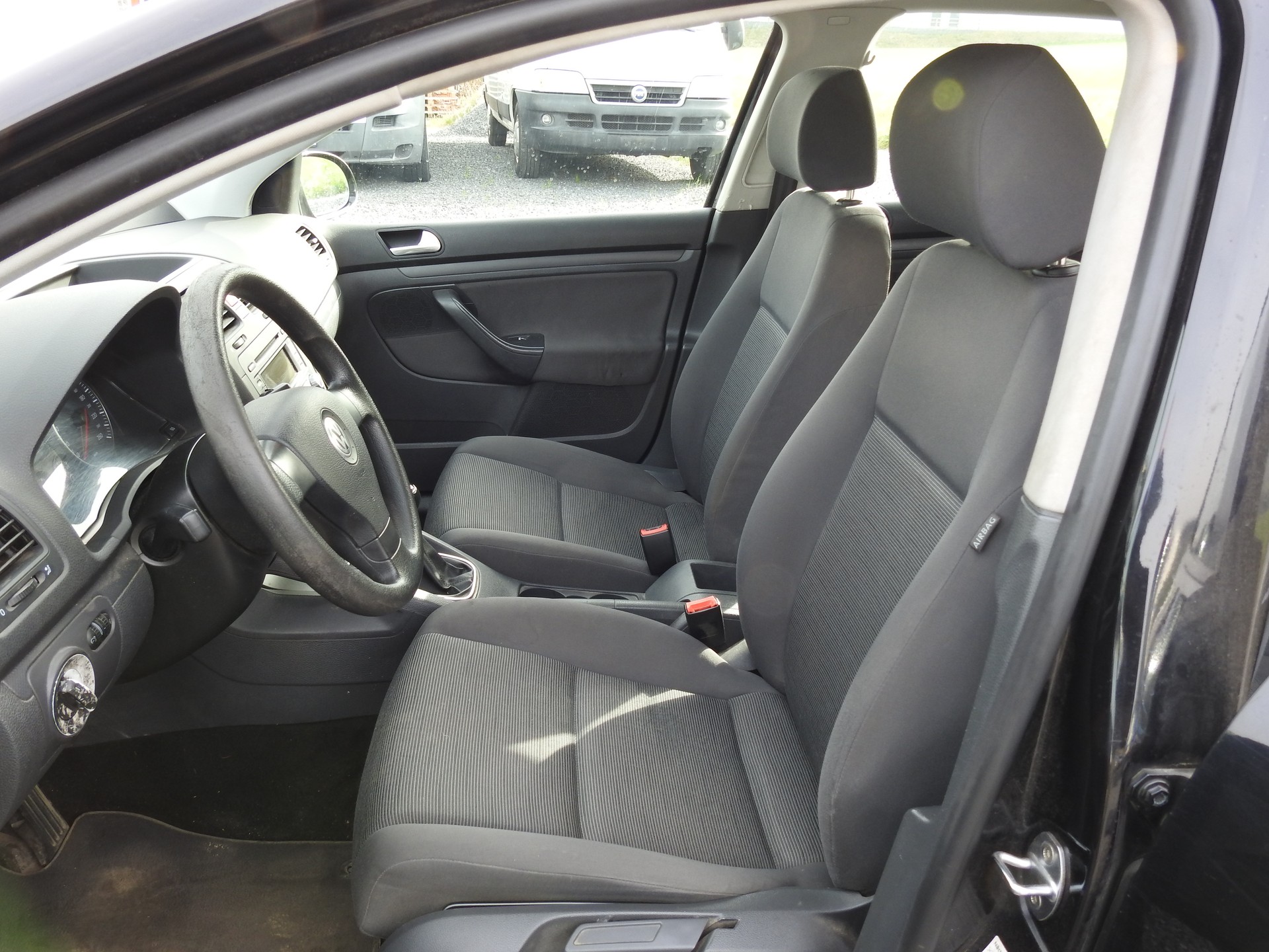 VW Golf 1.6 FSI Comfortline-image-10