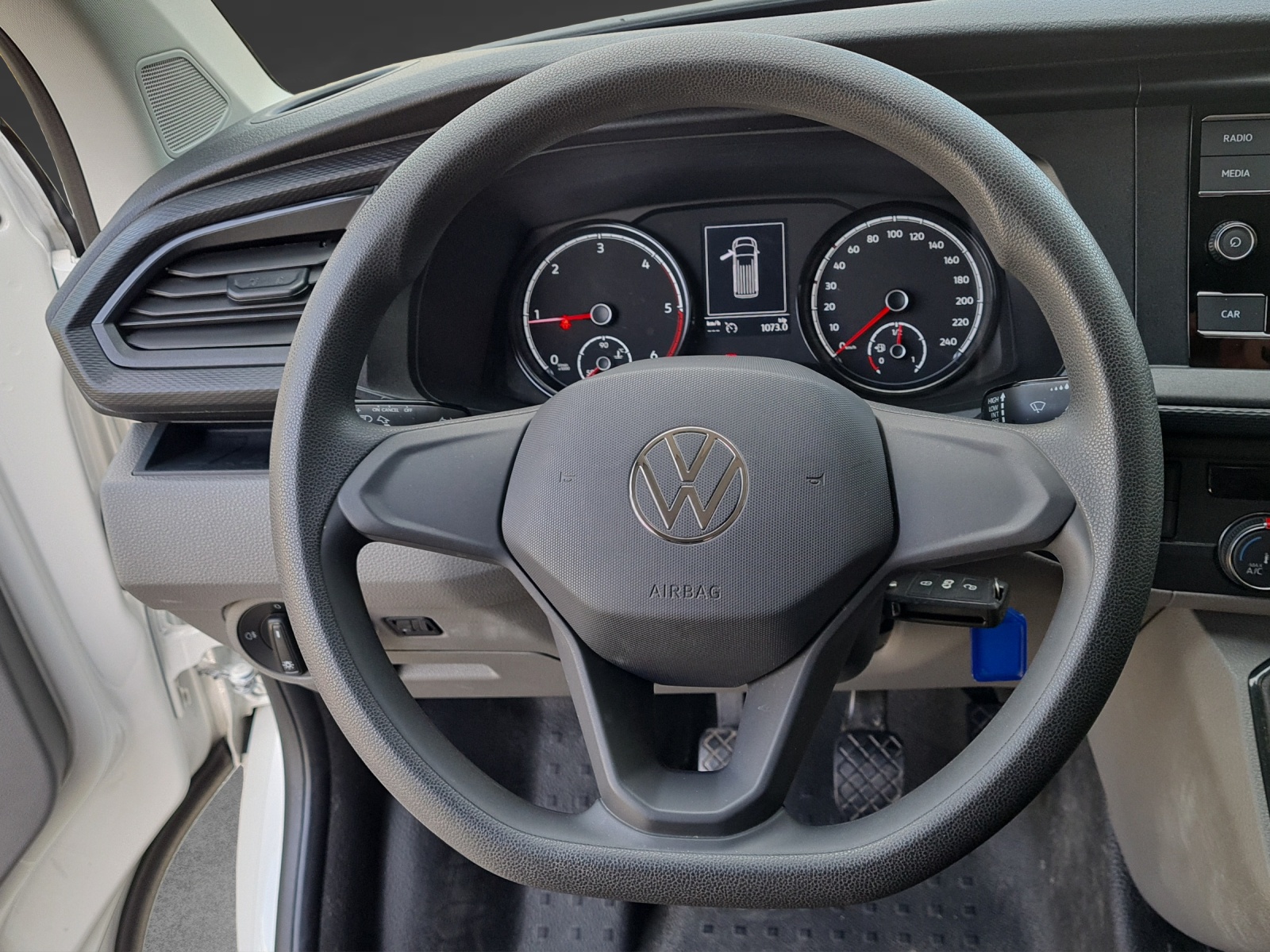 VW T6.1 2.0 TDI-image-8