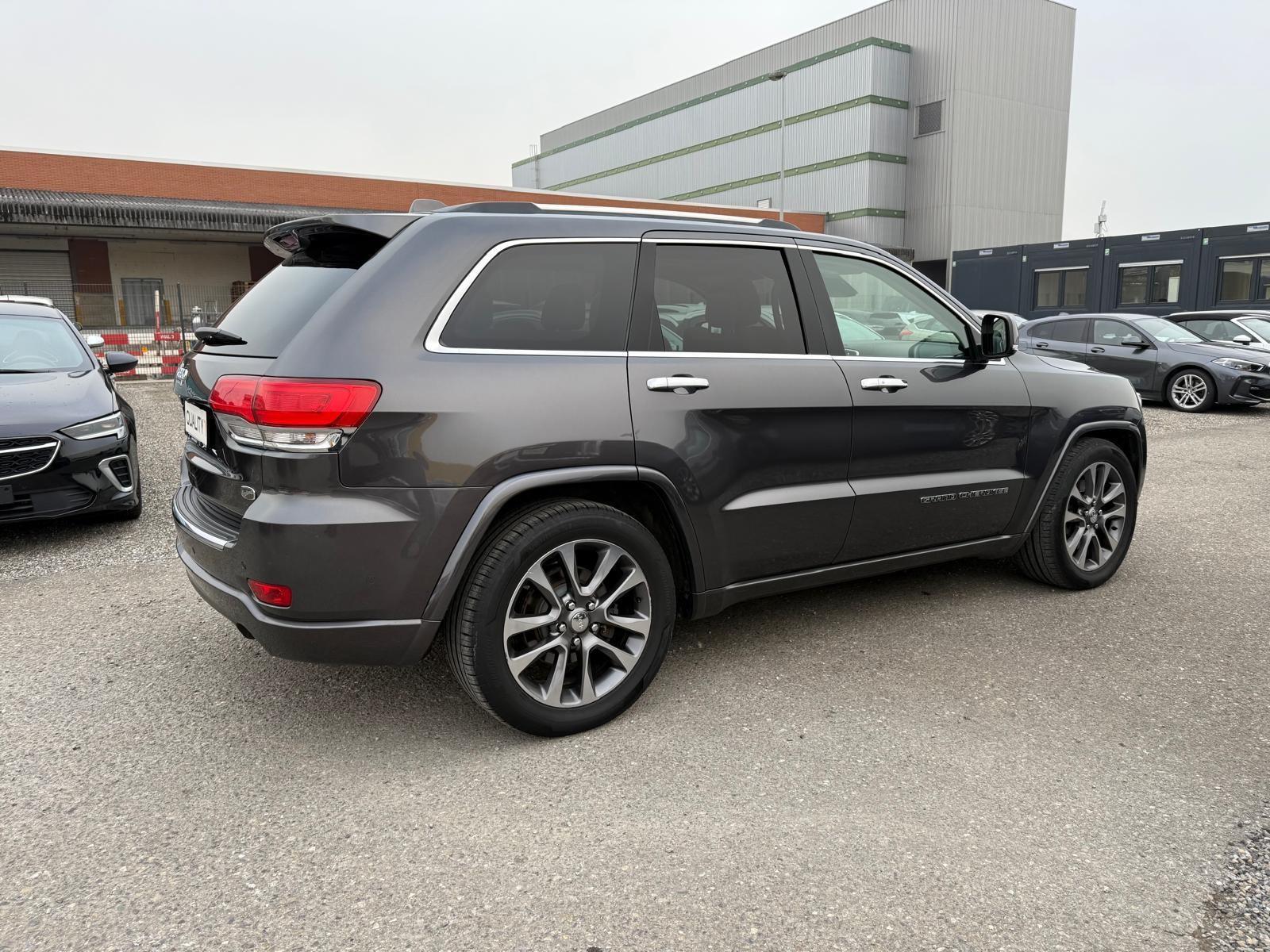 JEEP Grand Cherokee 3.0 CRD 250 Overland-image-7
