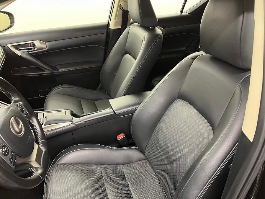 LEXUS CT 200h 1.8 excellence CVT-image-5