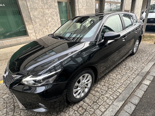 LEXUS CT 200h 1.8 excellence CVT-image-14
