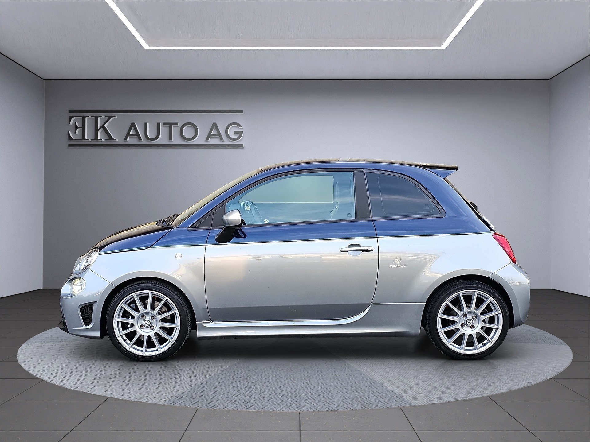 FIAT 695 1.4 16V Turbo Abarth Rivale-image-1