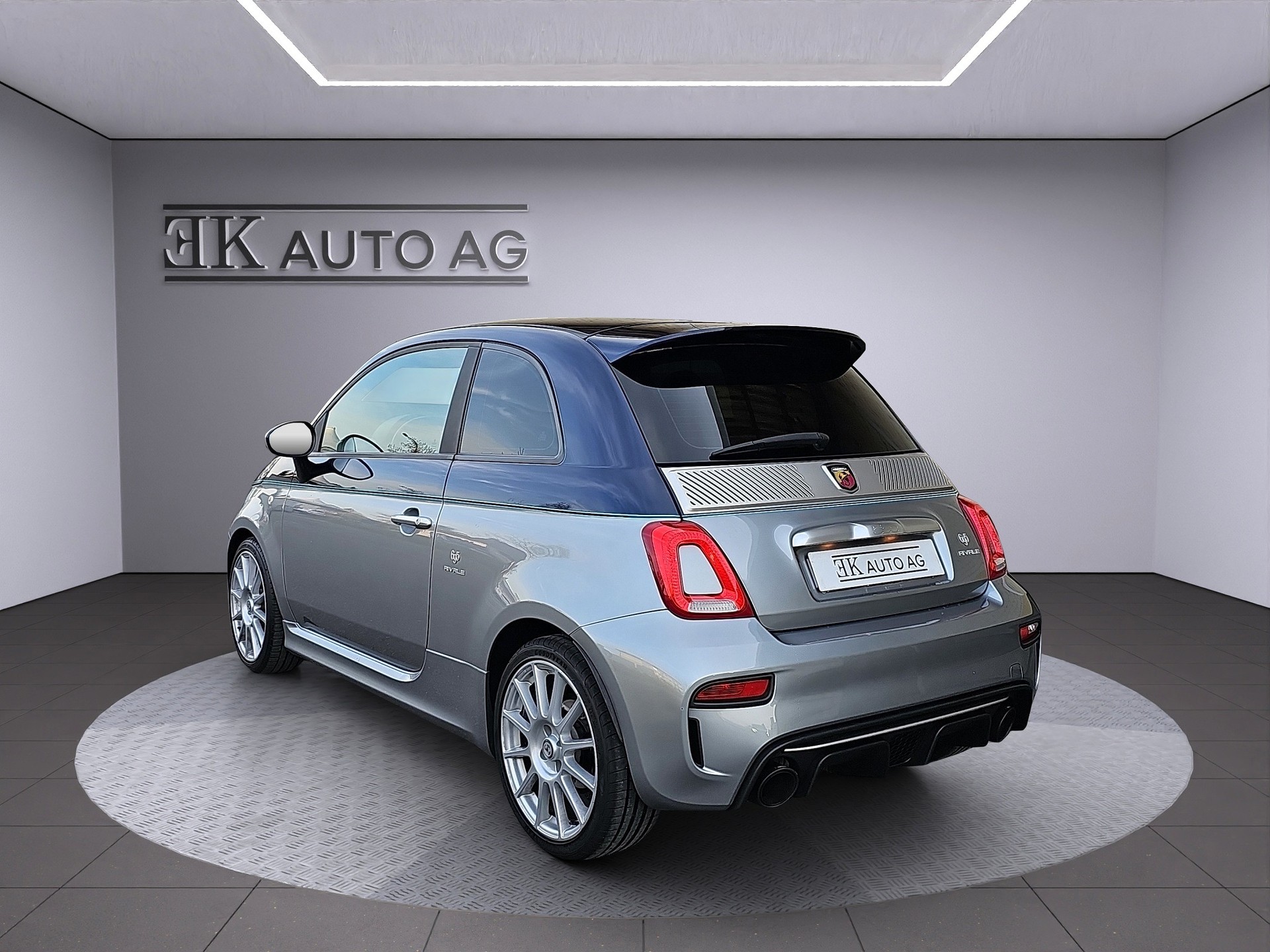 FIAT 695 1.4 16V Turbo Abarth Rivale-image-2