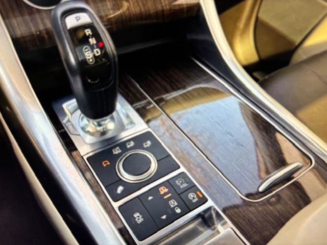 LAND ROVER Range Rover Sport 3.0 V6 SC HSE Dynamic Automatic-image-13