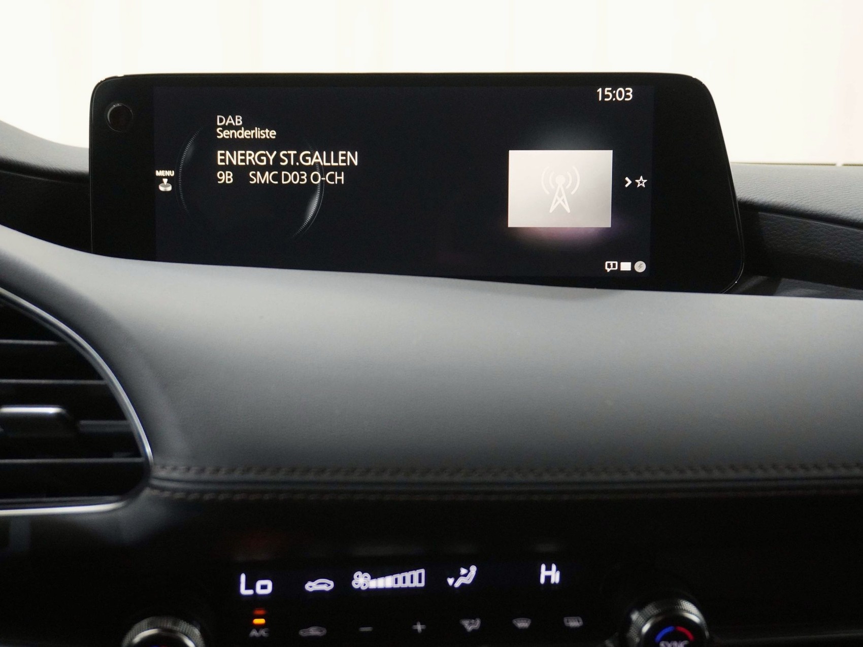 MAZDA 3 Hatchback 2.0 186 Exclusive-Line-image-11