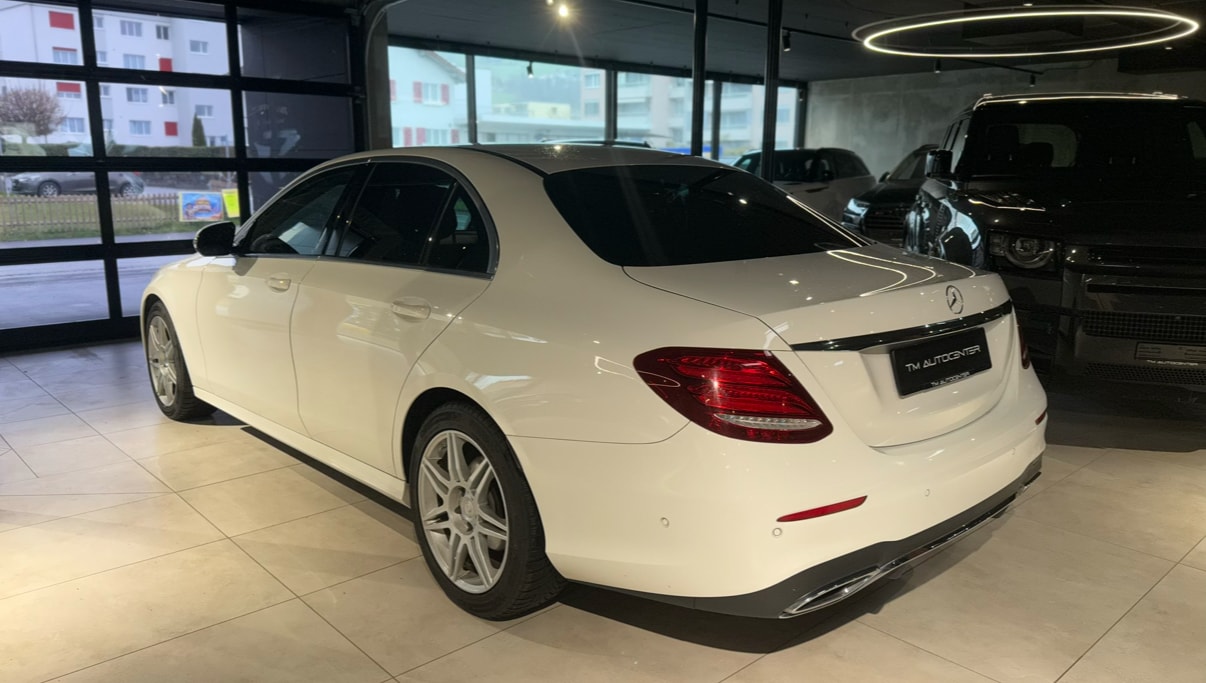 MERCEDES-BENZ E 220 d AMG Line 9G-Tronic-image-2