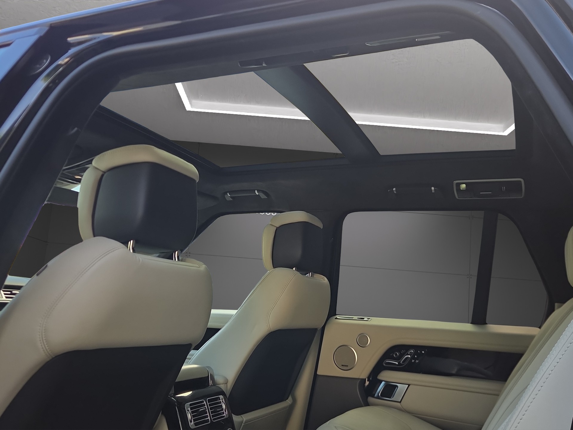 LAND ROVER Range Rover 5.0 V8 S/C AB Automatic-image-7
