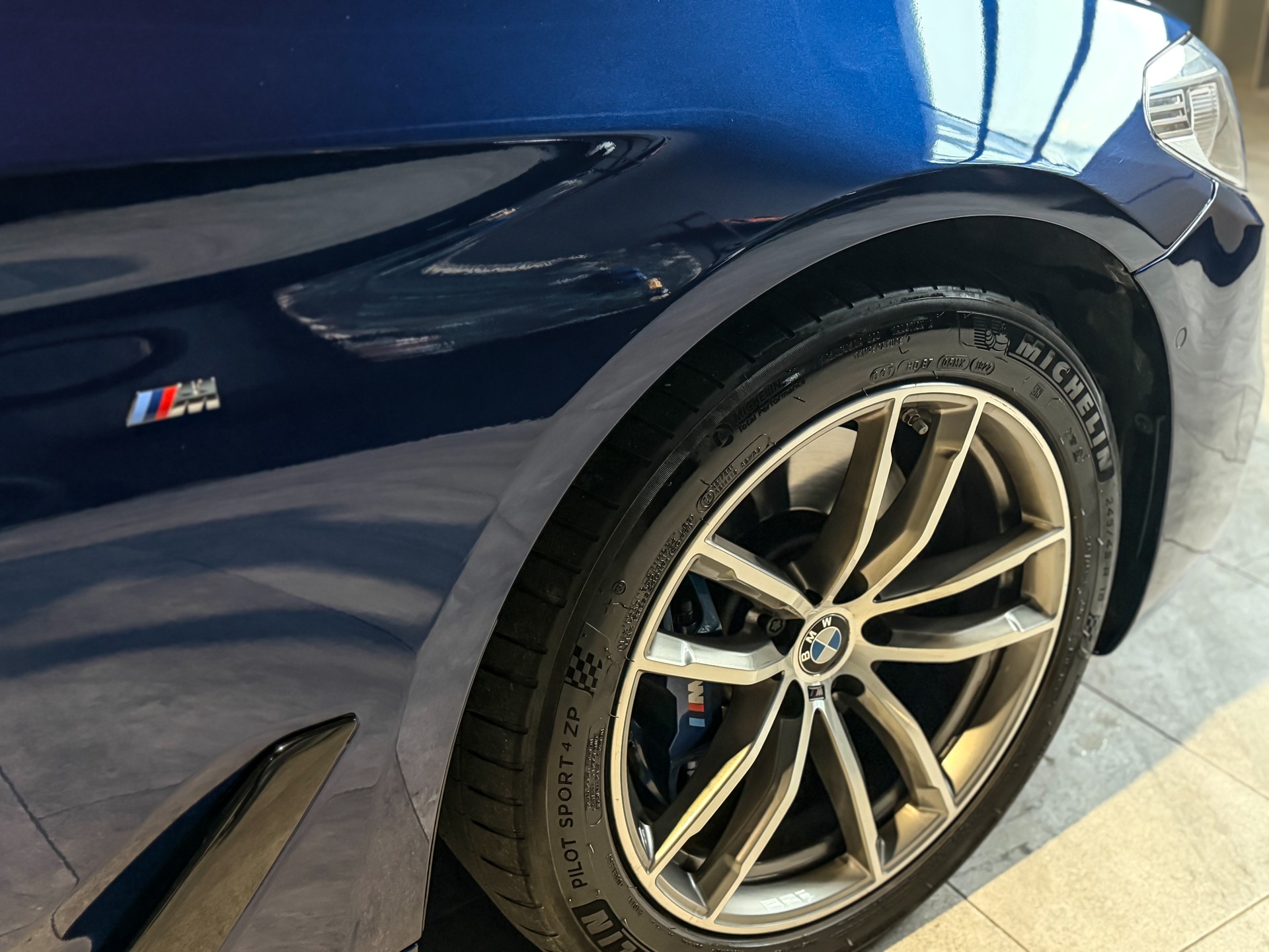 BMW 530d xDrive Touring Steptronic-image-2