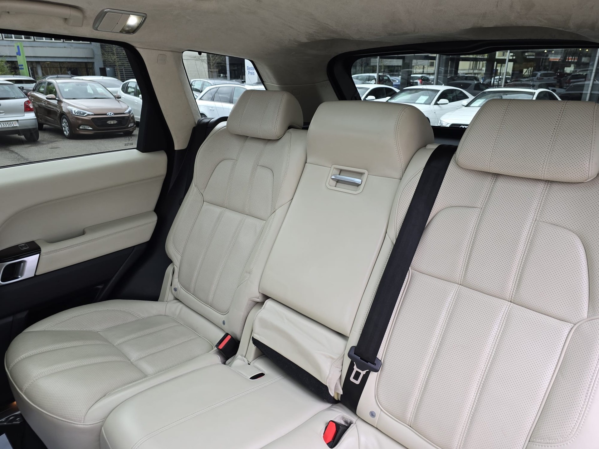 LAND ROVER Range Rover Sport 3.0 SDV6 HSE Automatic-image-14