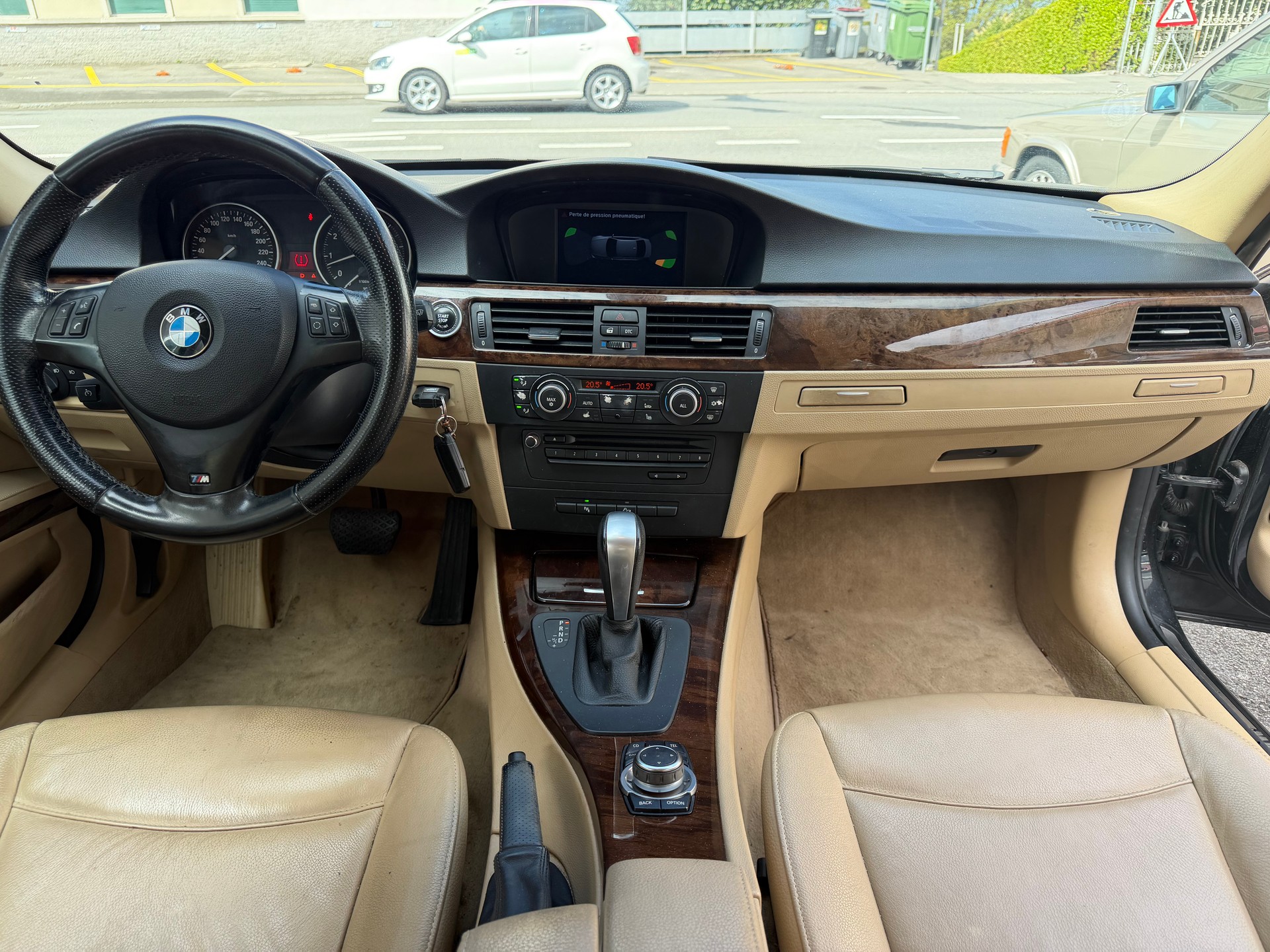 BMW 325i x-Drive Steptronic-image-6
