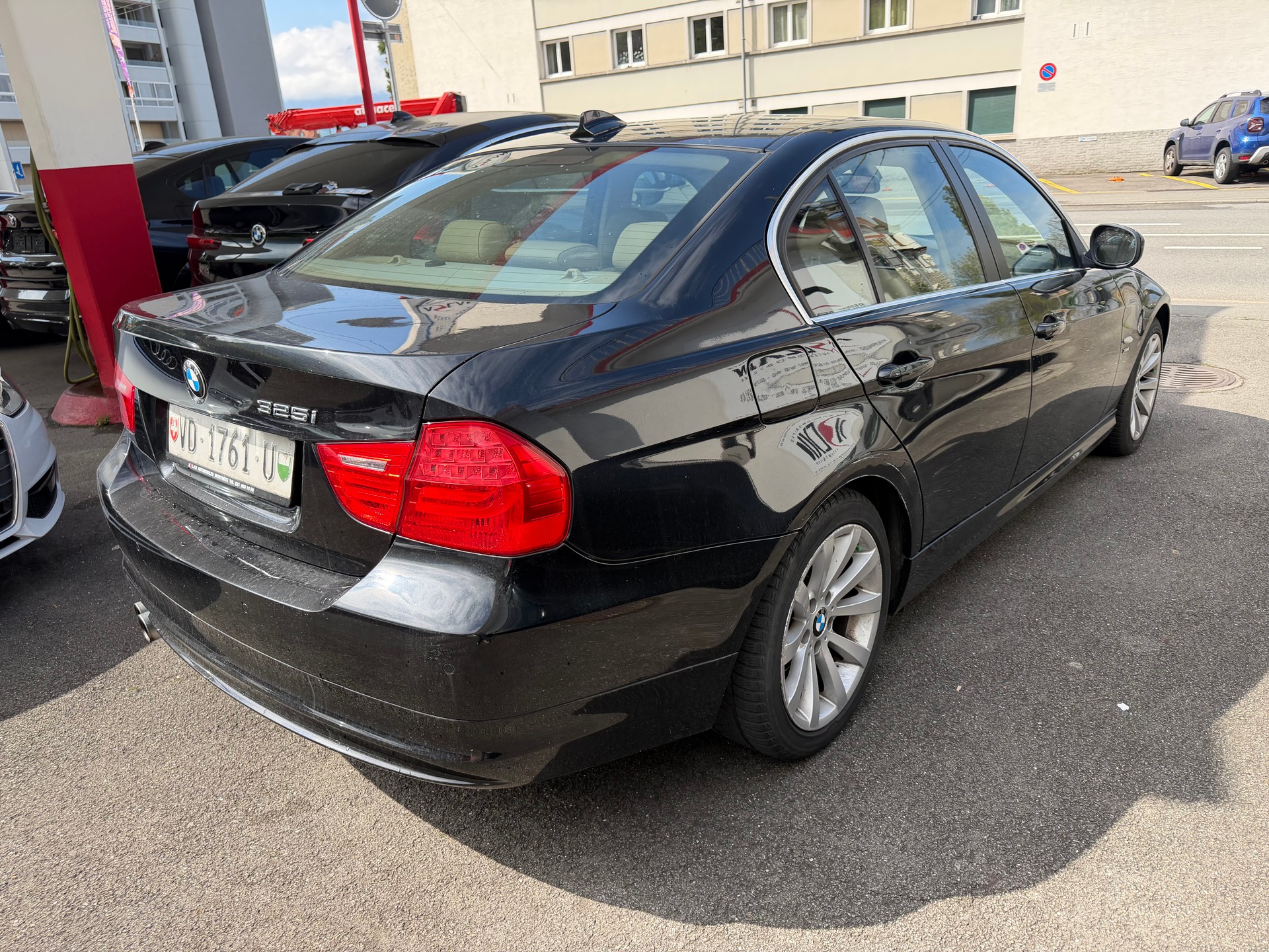 BMW 325i x-Drive Steptronic-image-3