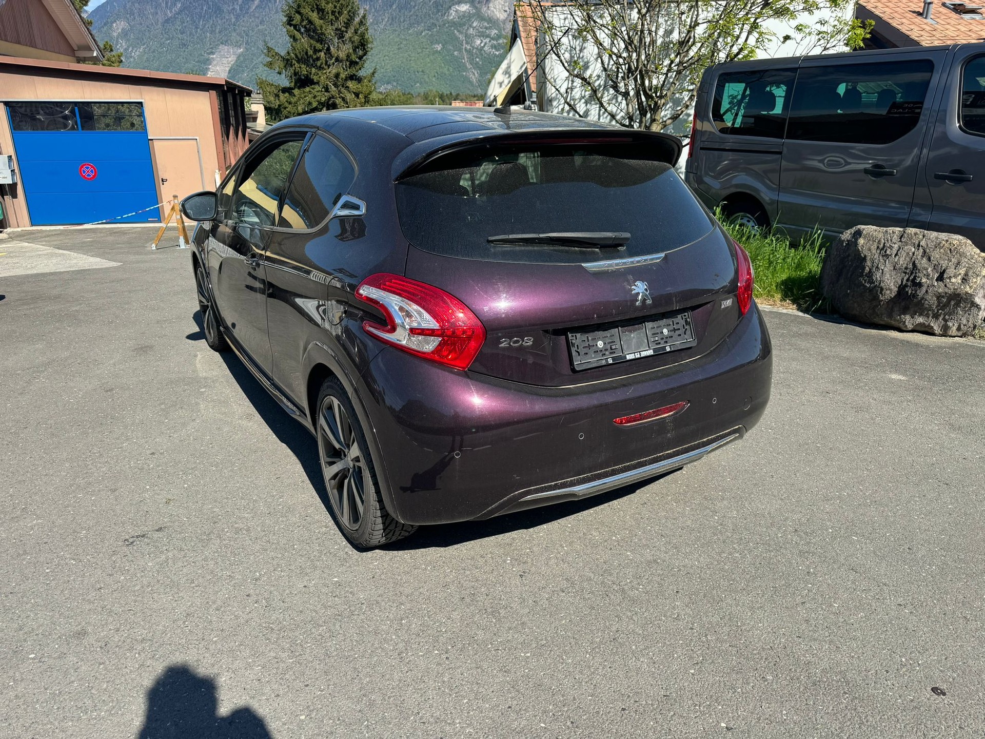 PEUGEOT 208 1.6 Turbo XY-image-4