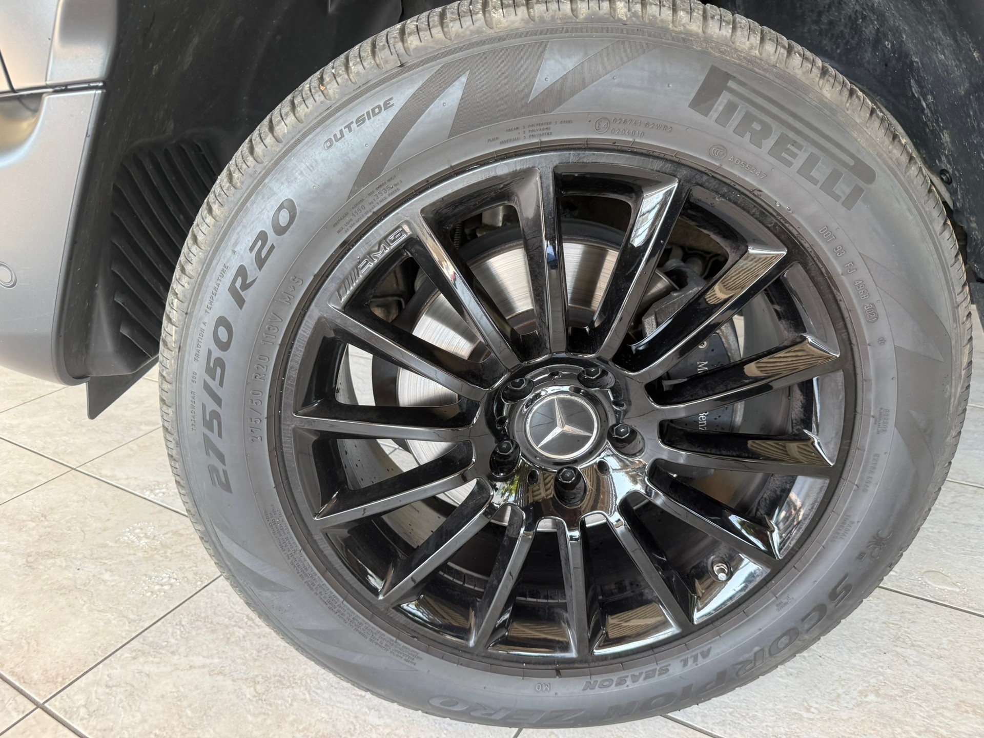 MERCEDES-BENZ G 400 d AMG Line 9G-Tronic, 8-fach bereift-image-26