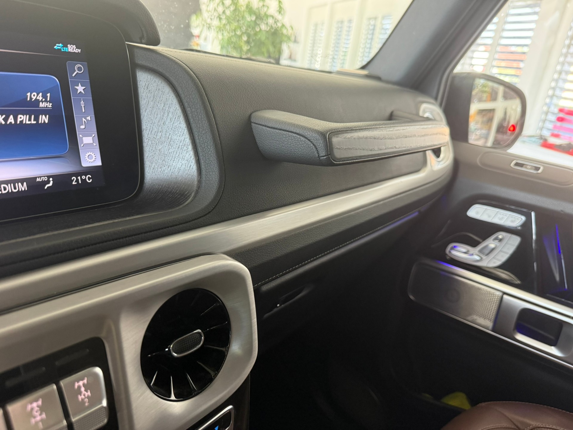 MERCEDES-BENZ G 400 d AMG Line 9G-Tronic, 8-fach bereift-image-17