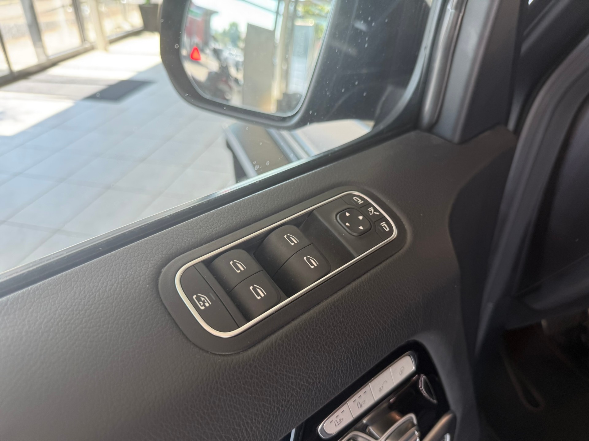 MERCEDES-BENZ G 400 d AMG Line 9G-Tronic, 8-fach bereift-image-14