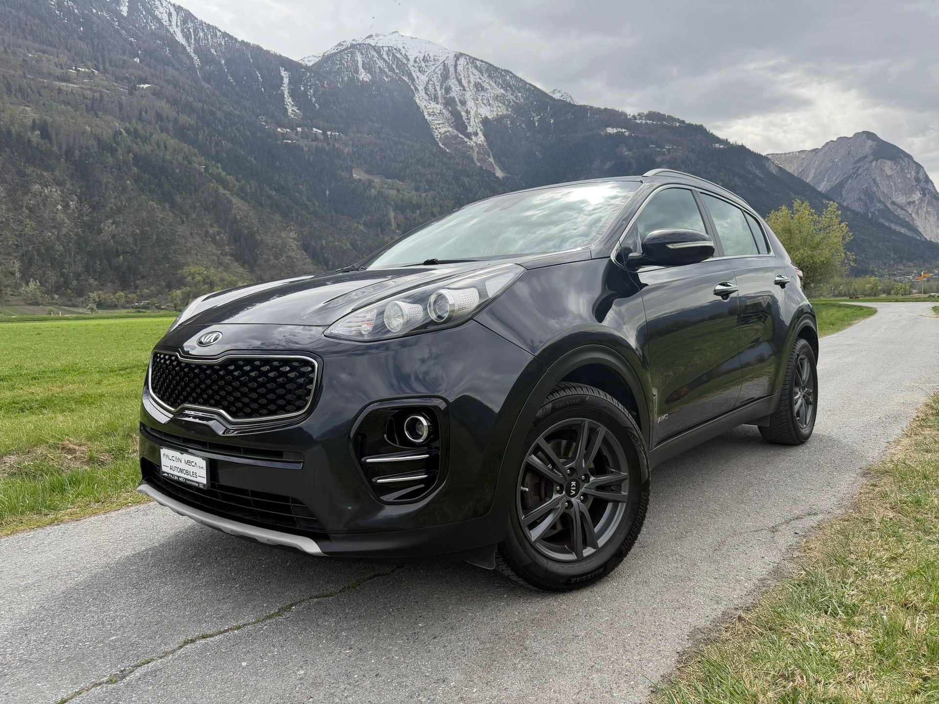 KIA Sportage 1.6 T-GDi Swiss City Line 4WD Automat-showroom-element-3