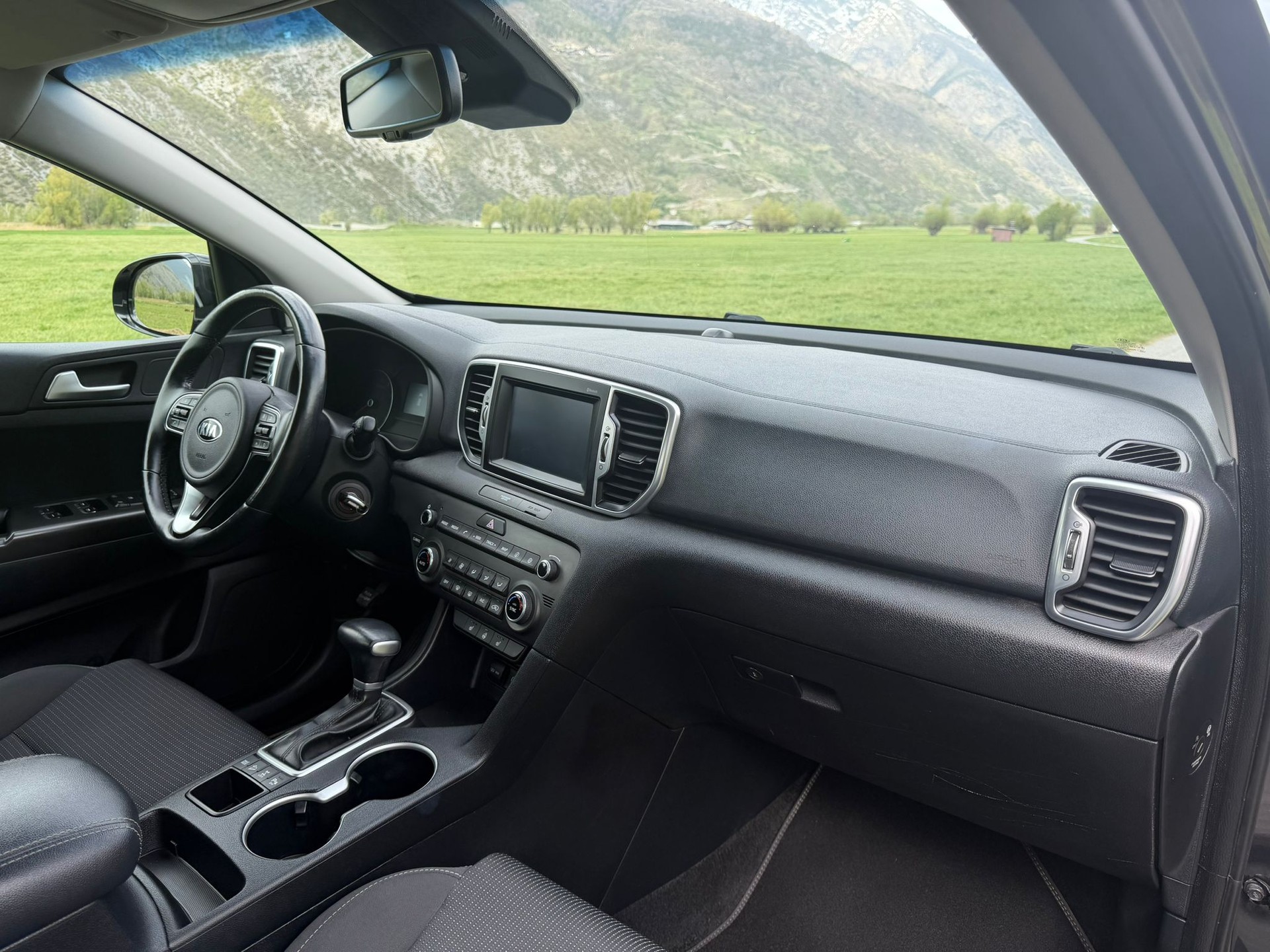 KIA Sportage 1.6 T-GDi Swiss City Line 4WD Automat-image-19