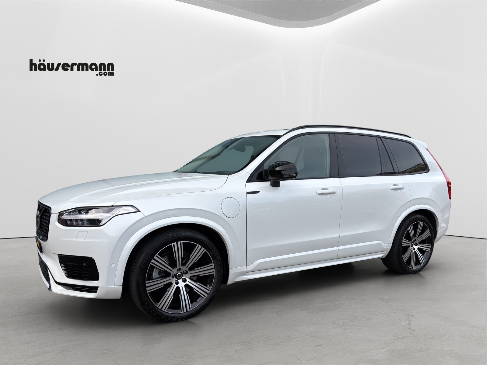 VOLVO XC90 2.0 T8 TE Xclusive Dark 7P. eAWD-image-0