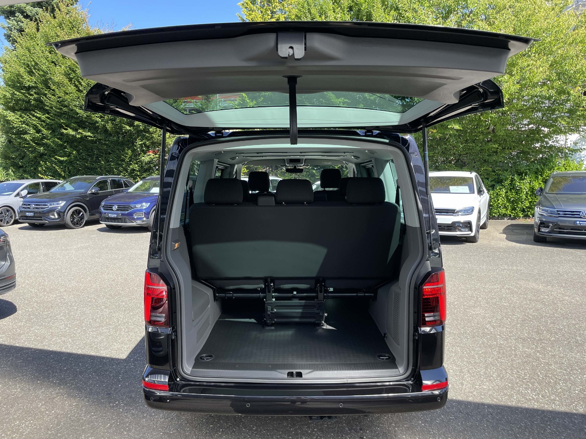 VW T6.1 Caravelle 3000 2.0 TDI 150 Comfortline DSG 4m-image-5