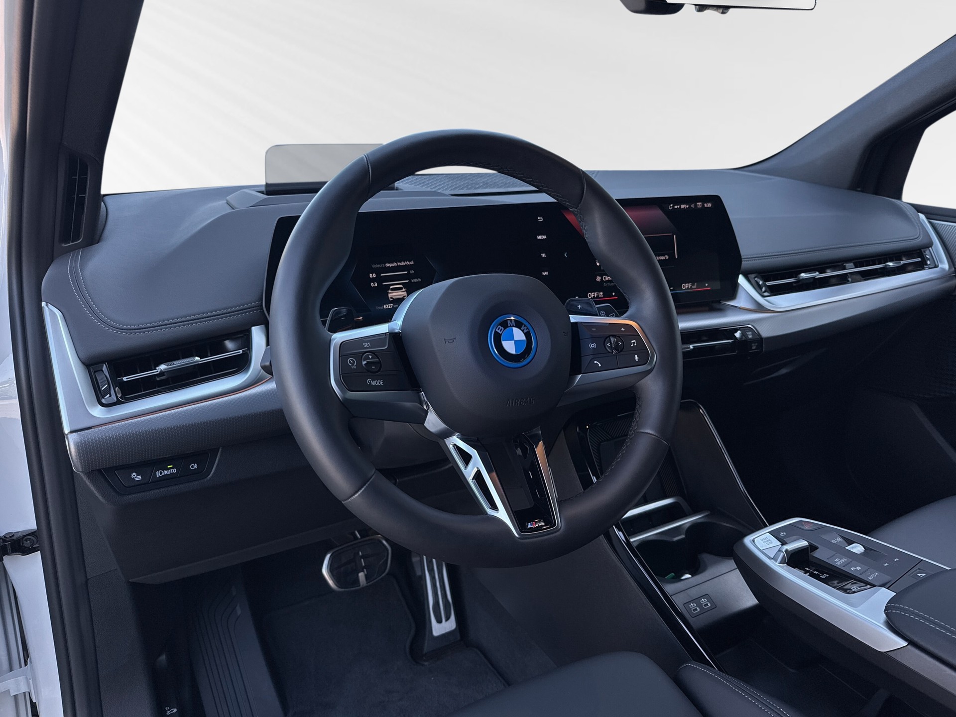 BMW 230e xDrive Active Tourer M Sport-image-4