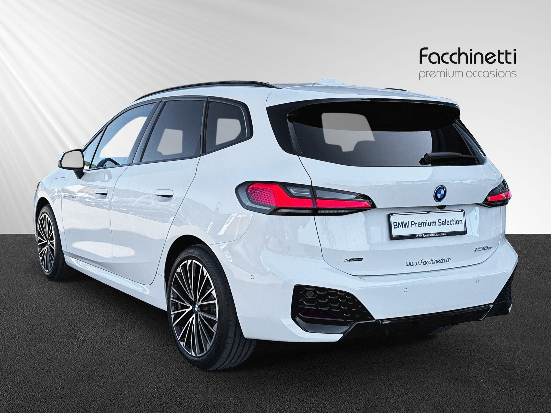 BMW 230e xDrive Active Tourer M Sport-image-3