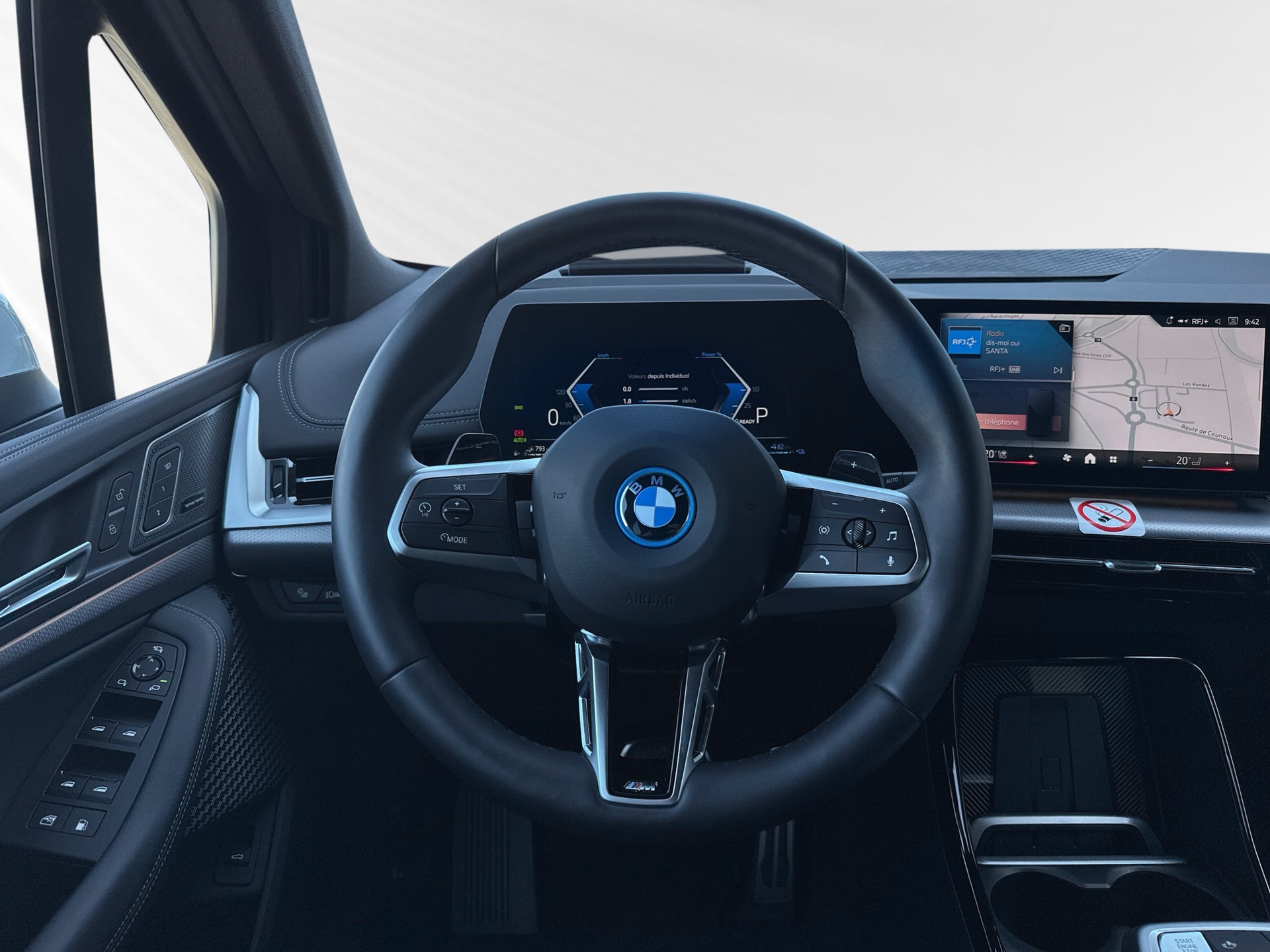 BMW 230e xDrive Active Tourer M Sport-image-5