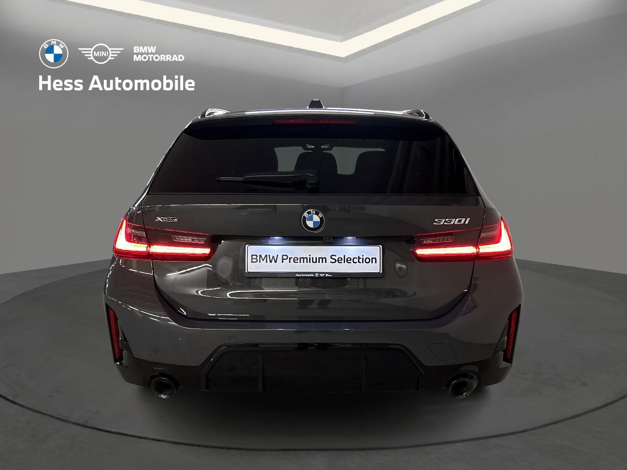 BMW 330i xDrive Touring M Sport-image-6