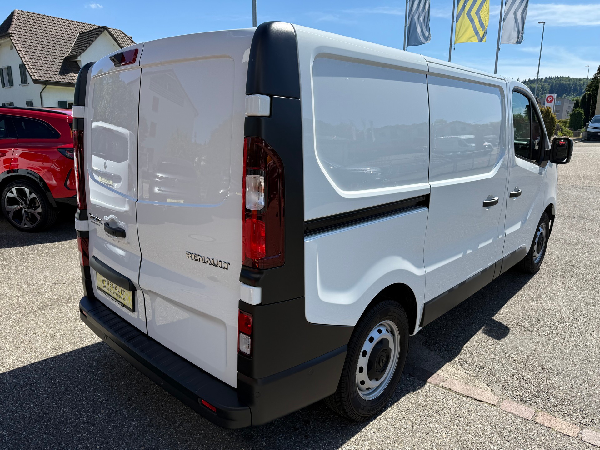 RENAULT Trafic 2.0 Blue dCi 150 Advance L1H1 EDC EN-image-5